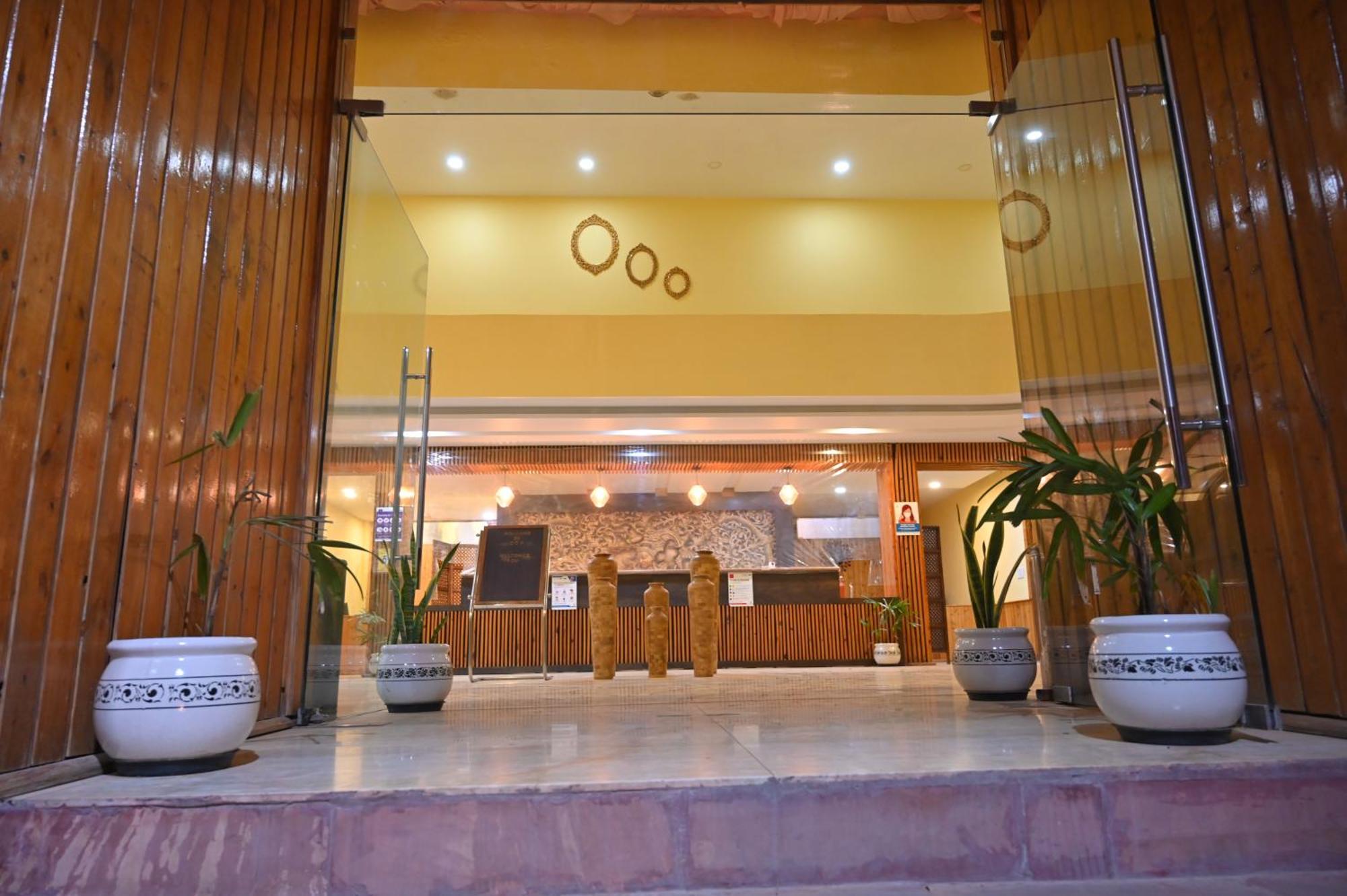 Orchha Club And Resort - Ocr Экстерьер фото